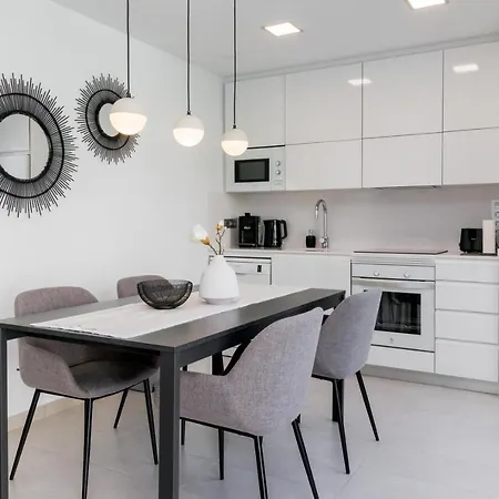 High Tech Navia Spanien Apartamento Orihuela
