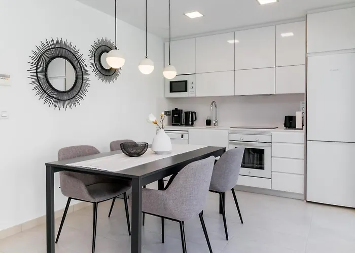 High Tech Navia Spanien Daire Orihuela